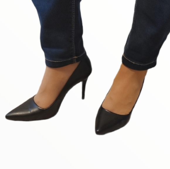 Nine West Shoes - Nine West Classic pointed toe pumps